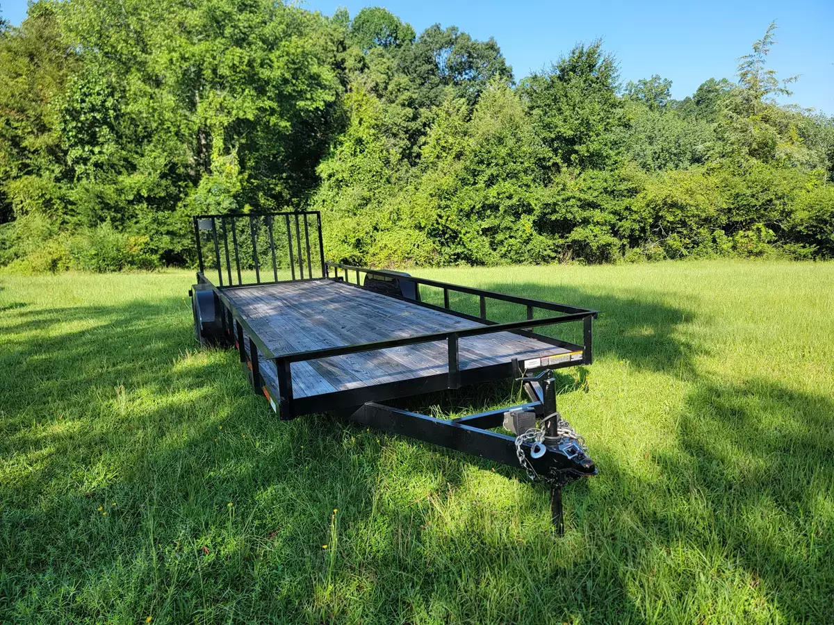 Photo by Tina B. via Neighbors Trailer in Conyers,