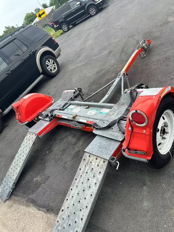 Tow Dolly Rental Guasti thumbnail