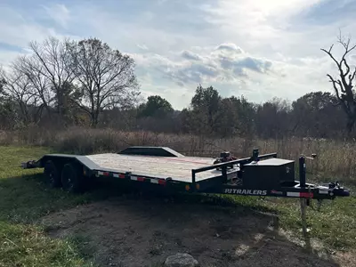 New 2022 Load Trail 7ft x 18ft 10k Tandem Axle Bumper Pull Car/Equipment  Hauler & Rear Slide-In Ramps [5-ft x 16-in] (Black), Georgia Trailer  Outlet